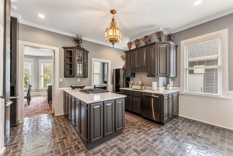 Tiny photo for 824 College Avenue, Davenport, IA 52803 (MLS # 12788904)