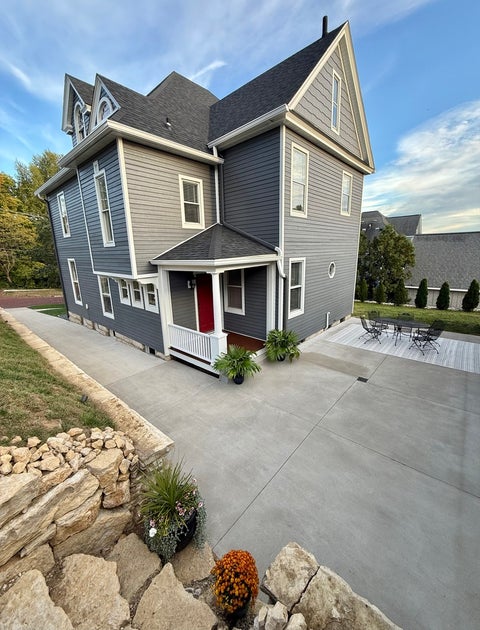 Tiny photo for 824 College Avenue, Davenport, IA 52803 (MLS # 12788904)