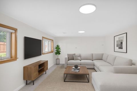 Tiny photo for 615 CORDIAL Drive, Des Plaines, IL 60018 (MLS # 12479414)