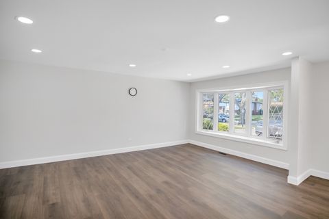 Tiny photo for 615 CORDIAL Drive, Des Plaines, IL 60018 (MLS # 12479414)