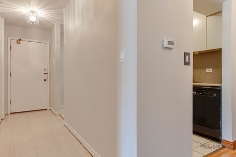 Tiny photo for 9 Oak Creek Drive #1903, Buffalo Grove, IL 60089 (MLS # 12589479)