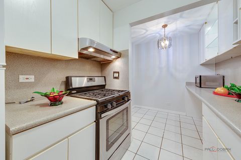 Tiny photo for 9 Oak Creek Drive #1903, Buffalo Grove, IL 60089 (MLS # 12589479)