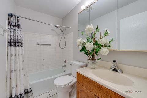 Tiny photo for 9 Oak Creek Drive #1903, Buffalo Grove, IL 60089 (MLS # 12589479)