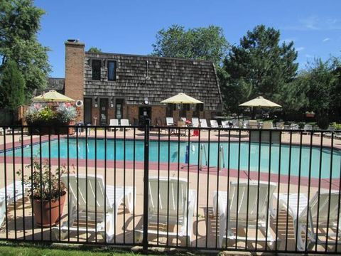 Tiny photo for 9 Oak Creek Drive #1903, Buffalo Grove, IL 60089 (MLS # 12589479)