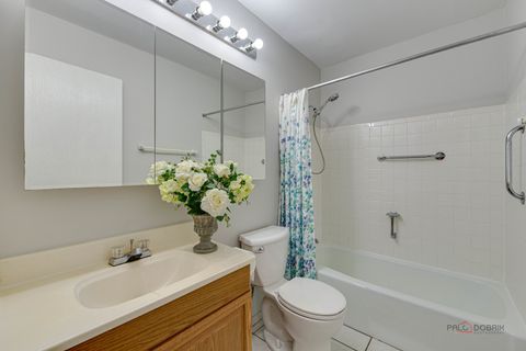 Tiny photo for 9 Oak Creek Drive #1903, Buffalo Grove, IL 60089 (MLS # 12589479)