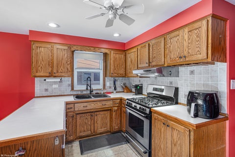 Tiny photo for 8410 Lawler Avenue, Burbank, IL 60459 (MLS # 12678825)