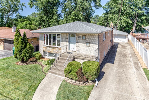 Photo of 8410 Lawler Avenue, Burbank, IL 60459 (MLS # 12678825)