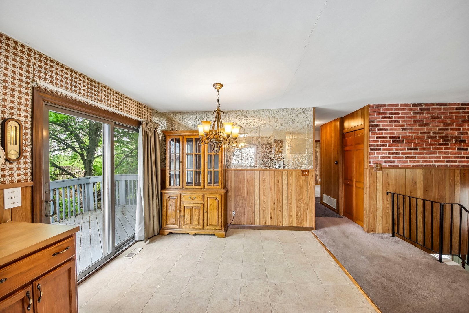 811 Oakton Avenue