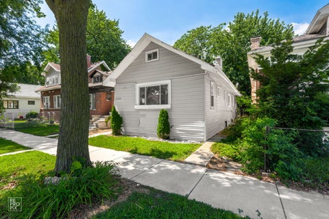 Photo of 8234 S Kimbark Avenue, Chicago, IL 60619 (MLS # 12743493)