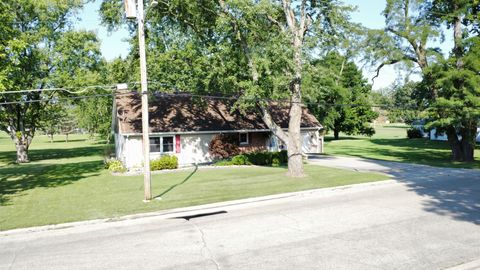 A home in Watseka