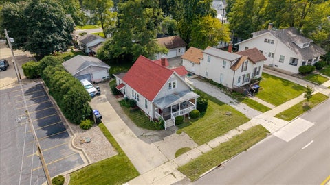 Tiny photo for 1107 E Washington Street, Bloomington, IL 61701 (MLS # 12728090)