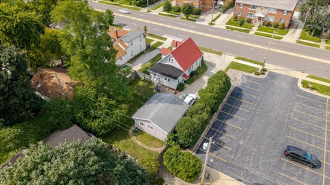 Tiny photo for 1107 E Washington Street, Bloomington, IL 61701 (MLS # 12728090)