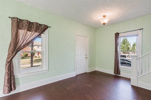Tiny photo for 1107 E Washington Street, Bloomington, IL 61701 (MLS # 12728090)
