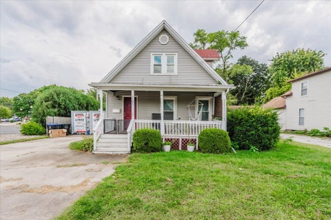 Photo of 1107 E Washington Street, Bloomington, IL 61701 (MLS # 12728090)