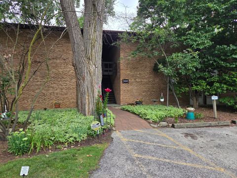 5522 E Lake Drive B Lisle IL 60532