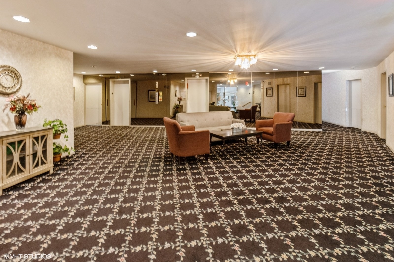 245 S Park Lane 424