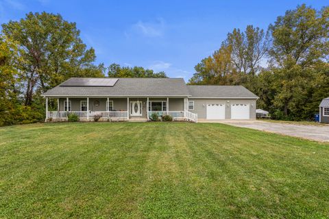 Photo of 5180 W Cantrell Street, Decatur, IL 62522 (MLS # 12497624)