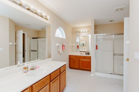 Tiny photo for 940 Beckett Crossing Drive, Mundelein, IL 60060 (MLS # 12490098)