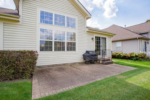 Tiny photo for 940 Beckett Crossing Drive, Mundelein, IL 60060 (MLS # 12490098)