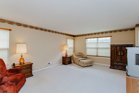 Tiny photo for 940 Beckett Crossing Drive, Mundelein, IL 60060 (MLS # 12490098)
