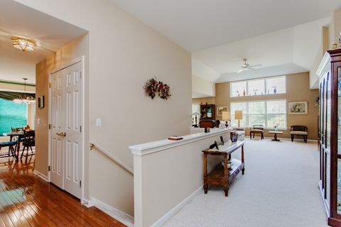 Tiny photo for 940 Beckett Crossing Drive, Mundelein, IL 60060 (MLS # 12490098)