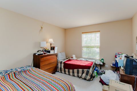 Tiny photo for 940 Beckett Crossing Drive, Mundelein, IL 60060 (MLS # 12490098)