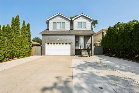 6339 N Leona Avenue Chicago IL 60646