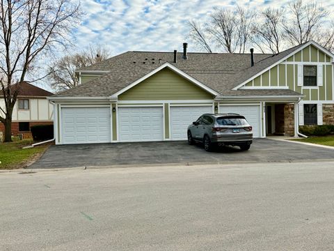 Photo of 1053 Scanlon Drive #A1, Wheeling, IL 60090 (MLS # 12603914)