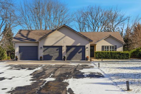 Tiny photo for 2006 Avenue D, Sterling, IL 61081 (MLS # 12560607)