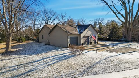 Tiny photo for 2006 Avenue D, Sterling, IL 61081 (MLS # 12560607)