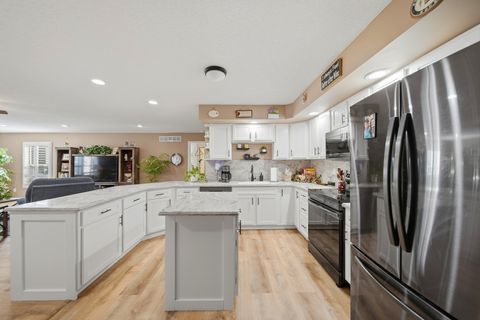 Tiny photo for 2006 Avenue D, Sterling, IL 61081 (MLS # 12560607)