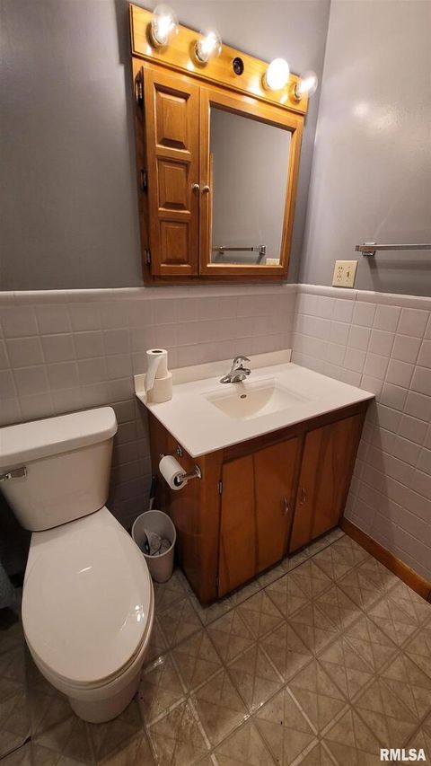 Tiny photo for 2234 Red Stripe Road, Odin, IL 62870 (MLS # EB460505)