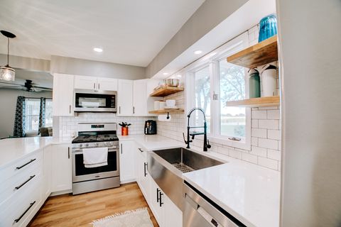 Tiny photo for 617 N Hartwell Street, Gilman, IL 60938 (MLS # 12366186)