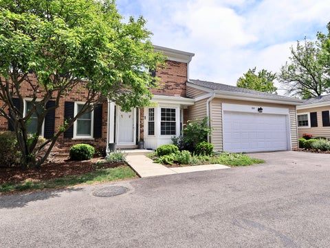 Tiny photo for 38 Ct of Greenway, Northbrook, IL 60062 (MLS # 12642860)