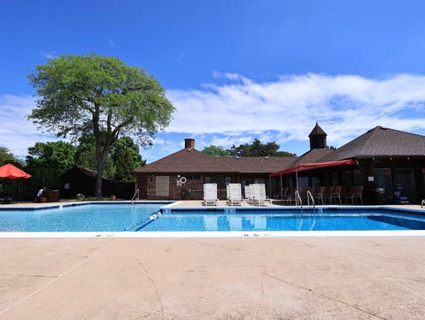 Tiny photo for 38 Ct of Greenway, Northbrook, IL 60062 (MLS # 12642860)