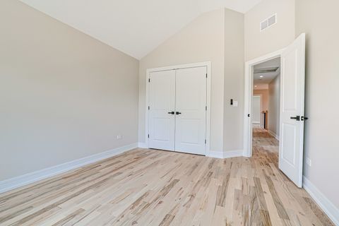 Tiny photo for 7948 W 74TH Street, Bridgeview, IL 60455 (MLS # 12618522)