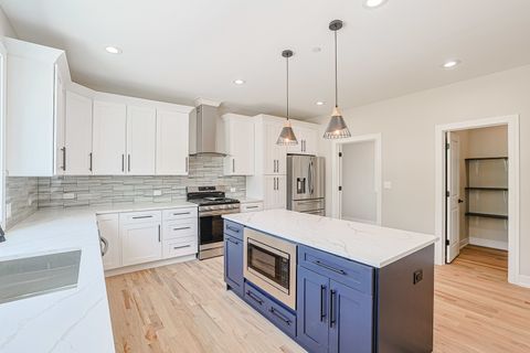Tiny photo for 7948 W 74TH Street, Bridgeview, IL 60455 (MLS # 12618522)