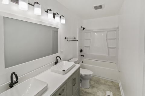 Tiny photo for 1037 185th Place, Homewood, IL 60430 (MLS # 12634760)