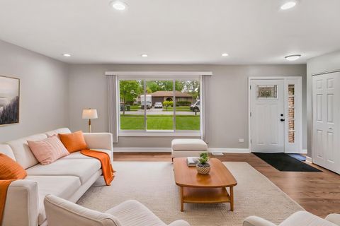 Tiny photo for 1037 185th Place, Homewood, IL 60430 (MLS # 12634760)