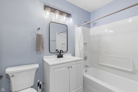 Tiny photo for 6301 N Sheridan Road #14N, Chicago, IL 60660 (MLS # 12486706)