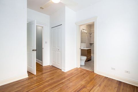 Tiny photo for 1504 W Cullom Avenue #A2, Chicago, IL 60613 (MLS # 12595396)