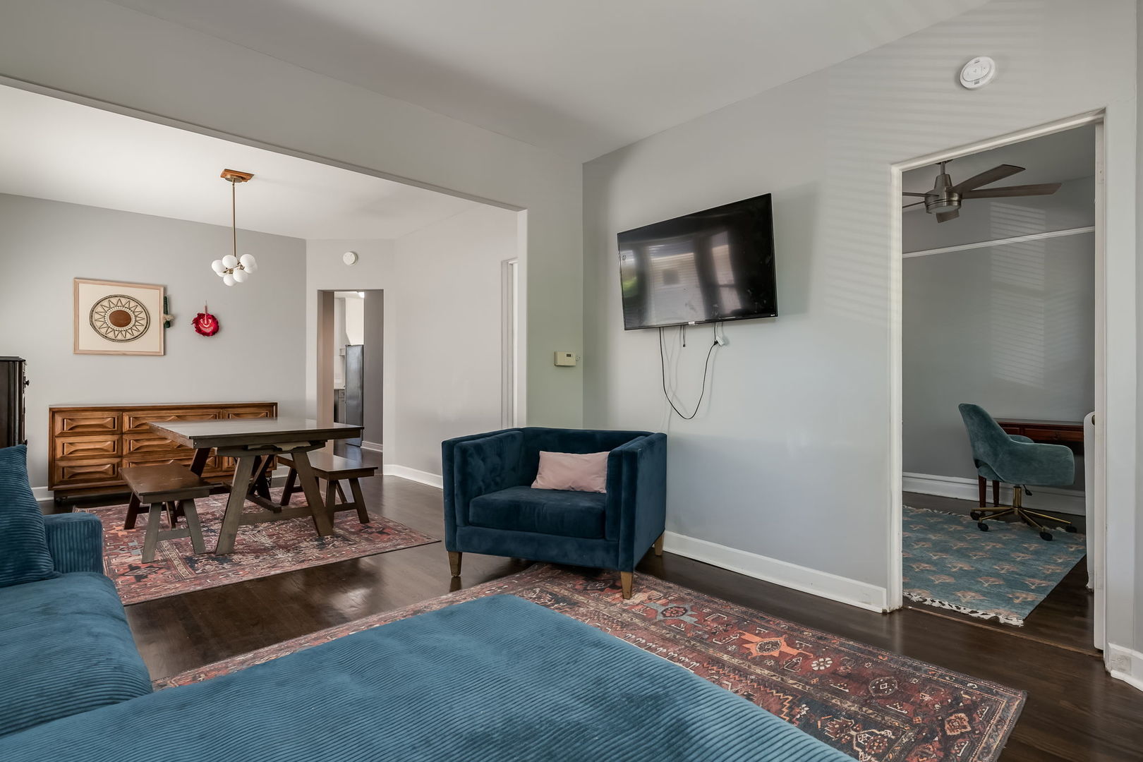 Oak Park, Illinois 60304, United States, 3 Bedrooms Bedrooms, ,1 BathroomBathrooms,Residential,Active,211456