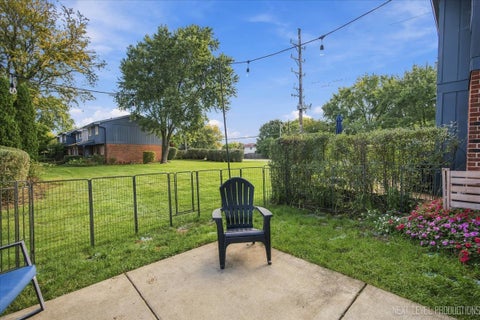Tiny photo for 1251 Croydon Court, Wheaton, IL 60189 (MLS # 12776351)