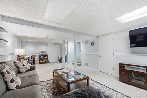 Tiny photo for 1251 Croydon Court, Wheaton, IL 60189 (MLS # 12776351)