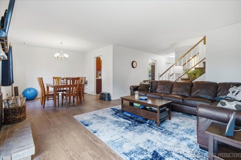 Tiny photo for 1251 Croydon Court, Wheaton, IL 60189 (MLS # 12776351)