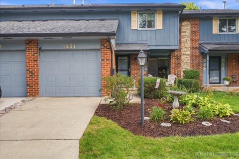 Photo of 1251 Croydon Court, Wheaton, IL 60189 (MLS # 12776351)