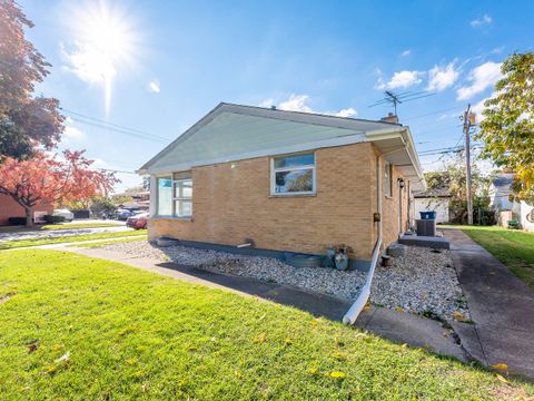 Tiny photo for 1502 N 35th Avenue, Melrose Park, IL 60160 (MLS # 12544311)