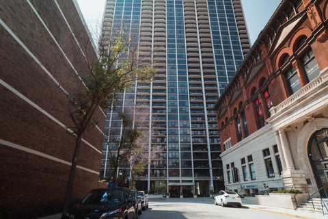 Photo of 1560 N Sandburg Terrace #1506, Chicago, IL 60610 (MLS # 12744325)
