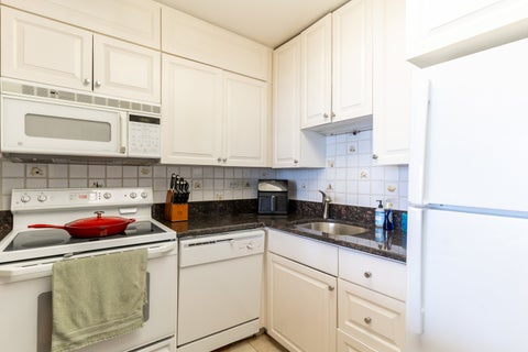 Tiny photo for 1560 N Sandburg Terrace #1506, Chicago, IL 60610 (MLS # 12744325)