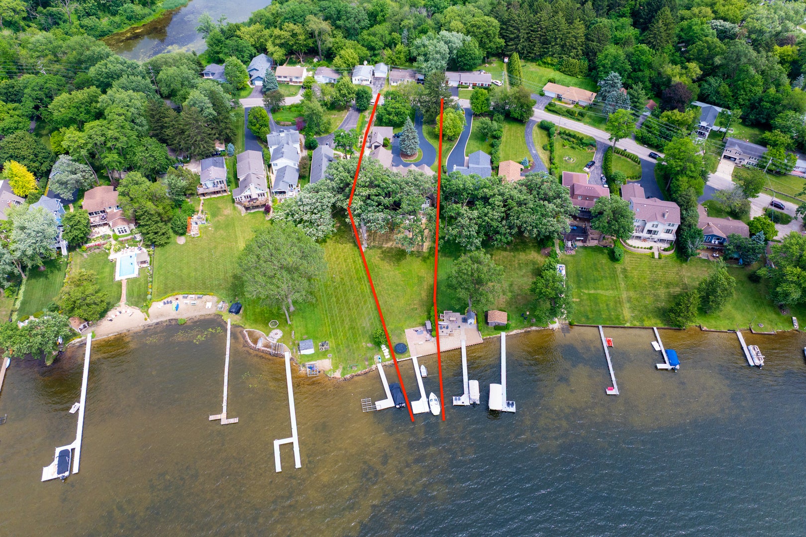 605 Lake Shore Boulevard
